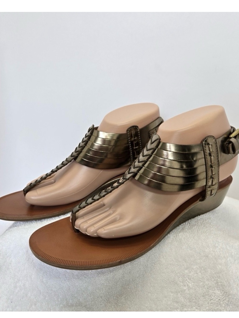 Coach T-Strap Sandals “India” wedge sandals - Picture 2 of 12